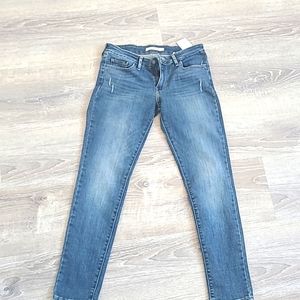 Levis 711 size 28 blue jeans